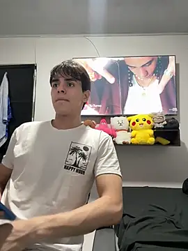 Snapshot of Alex_and_Fabian chatting on January 18, 2026, 6:28 am Alex and Fabian online show from January 18, 2026, 6:28 am