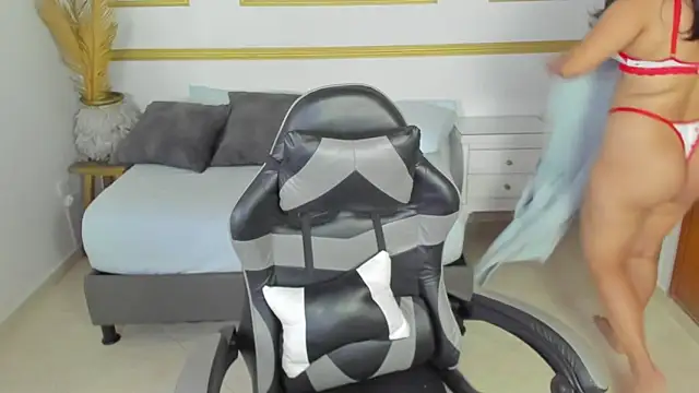 lia sexx19 online show from September 23, 2025, 2:18 am