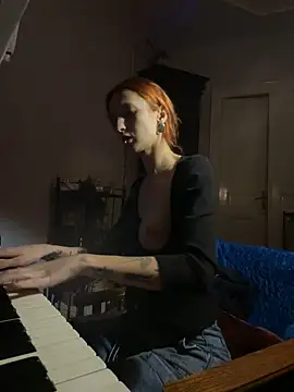 Snapshot of IngridMayer chatting on January 3, 2025, 4:48 pm IngridMayer online show from January 3, 2025, 4:48 pm