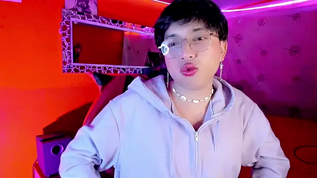 AnggelONfiree online show from October 8, 2025, 4:36 am