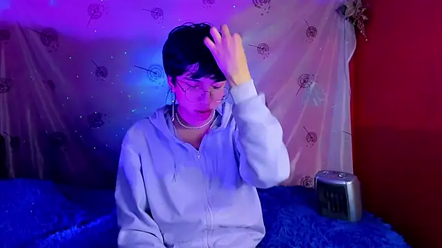 AnggelONfiree online show from February 10, 2025, 3:57 am