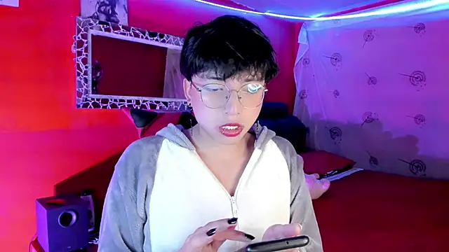 AnggelONfiree online show from September 30, 2025, 12:49 am