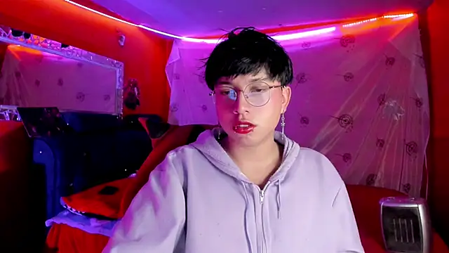 AnggelONfiree online show from September 18, 2025, 5:54 am