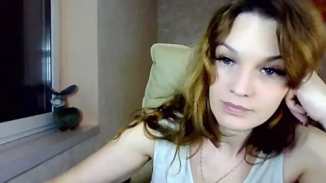 impossibleluna online show from February 8, 2026, 7:00 pm