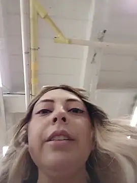 madelaine- online show from November 4, 2025, 6:33 pm