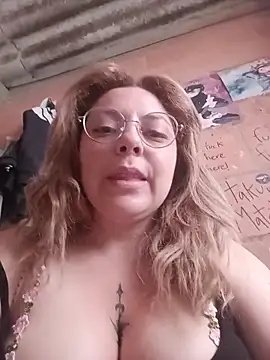 madelaine- online show from March 3, 2026, 6:37 pm