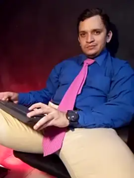 Snapshot of tony_landri chatting on June 25, 2026, 4:43 am tony landri online show from June 25, 2026, 4:43 am