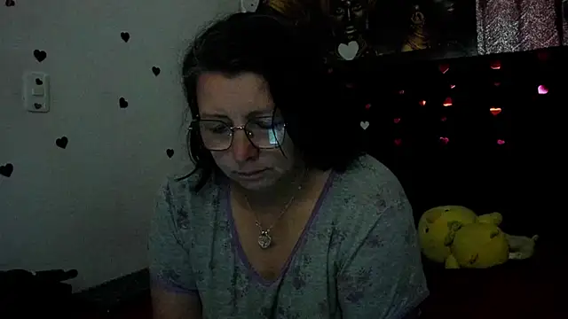 Snapshot of Evaaross_2345 chatting on June 26, 2026, 1:17 pm Evaaross 2345 online show from June 26, 2026, 1:17 pm