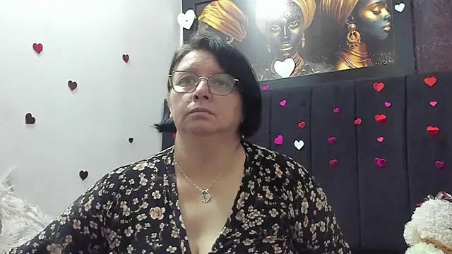 Evaaross 2345 online show from March 25, 2026, 3:33 pm