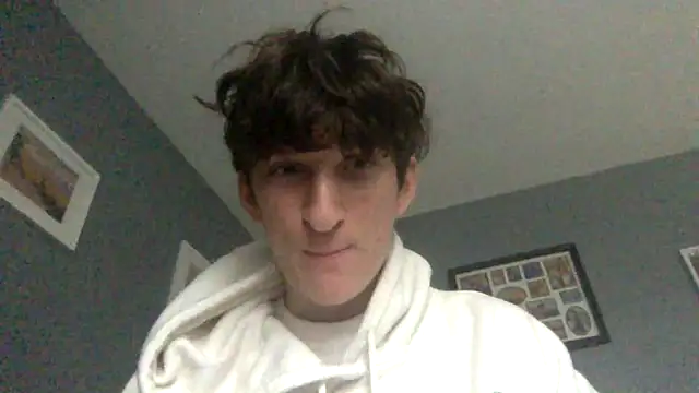 Snapshot of KittingGrappler chatting on November 11, 2025, 5:41 pm KittingGrappler online show from November 11, 2025, 5:41 pm