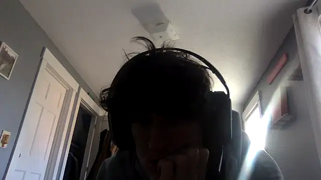 Snapshot of KittingGrappler chatting on November 18, 2025, 6:11 pm KittingGrappler online show from November 18, 2025, 6:11 pm