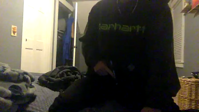 Snapshot of KittingGrappler chatting on December 16, 2025, 10:14 pm KittingGrappler online show from December 16, 2025, 10:14 pm