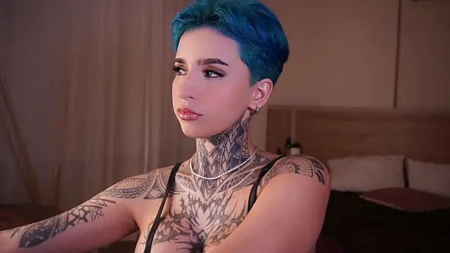 Snapshot of AliceShazaham_ chatting on February 15, 2025, 9:49 am AliceShazaham  online show from February 15, 2025, 9:49 am