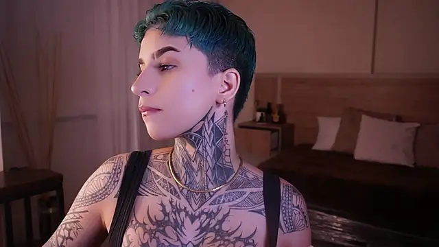 Snapshot of AliceShazaham_ chatting on January 21, 2025, 6:00 am AliceShazaham  online show from January 21, 2025, 6:00 am