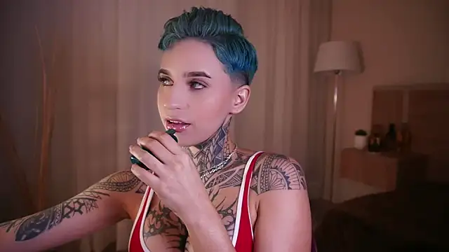 Snapshot of AliceShazaham_ chatting on January 12, 2025, 10:02 am AliceShazaham  online show from January 12, 2025, 10:02 am