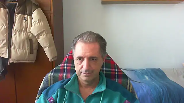 lliuk70mi online show from March 31, 2026, 12:29 pm