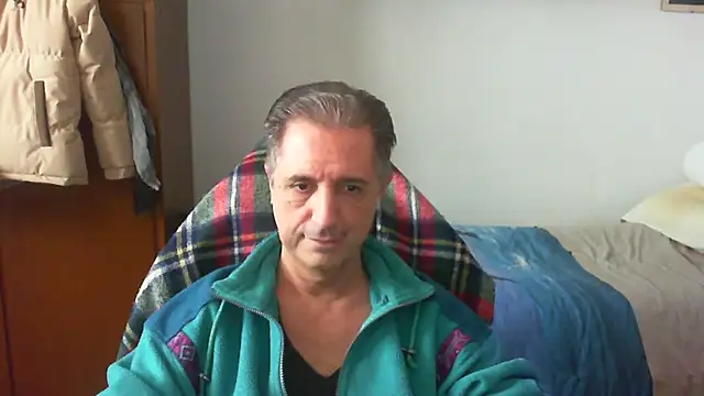 lliuk70mi online show from March 9, 2026, 3:04 pm