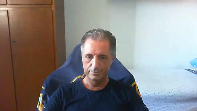 Snapshot of lliuk70mi chatting on July 12, 2026, 12:17 pm lliuk70mi online show from July 12, 2026, 12:17 pm