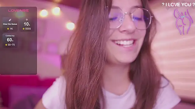 Snapshot of milly_kenner chatting on February 12, 2026, 6:07 pm milly kenner online show from February 12, 2026, 6:07 pm