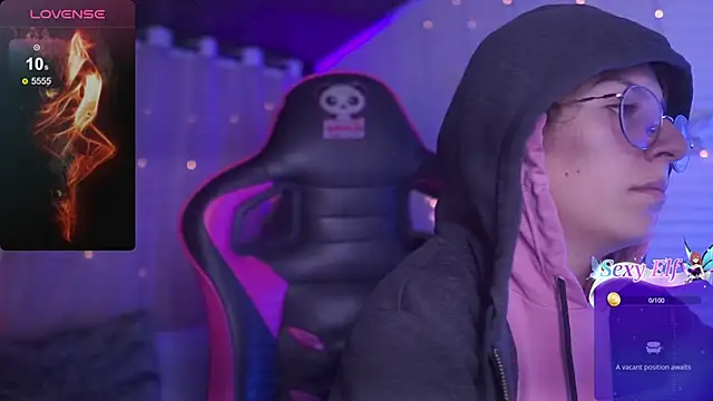 Snapshot of milly_kenner chatting on December 22, 2025, 7:25 pm milly kenner online show from December 22, 2025, 7:25 pm