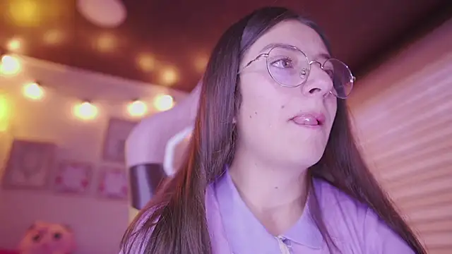 Snapshot of milly_kenner chatting on February 11, 2026, 6:52 pm milly kenner online show from February 11, 2026, 6:52 pm