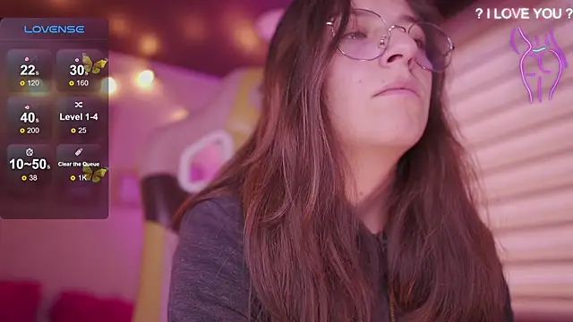 Snapshot of milly_kenner chatting on February 10, 2026, 6:29 pm milly kenner online show from February 10, 2026, 6:29 pm