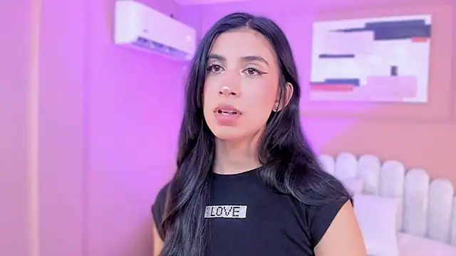 zia cooper online show from April 17, 2026, 7:06 pm