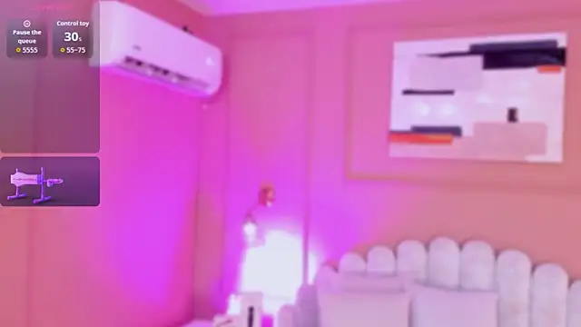 Snapshot of zia_cooper chatting on March 3, 2026, 7:10 pm zia cooper online show from March 3, 2026, 7:10 pm