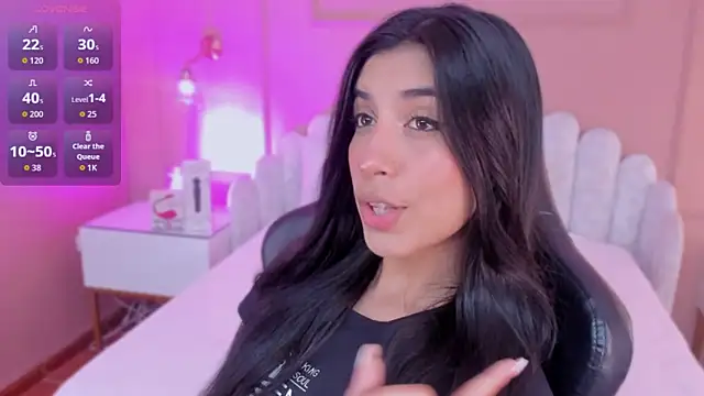 Snapshot of zia_cooper chatting on February 22, 2026, 7:15 pm zia cooper online show from February 22, 2026, 7:15 pm