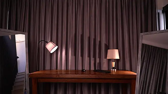 AudreyBarren online show from November 24, 2025, 4:56 am