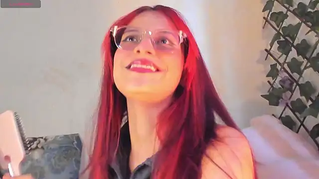 RedMeloddy online show from November 26, 2025, 9:37 pm