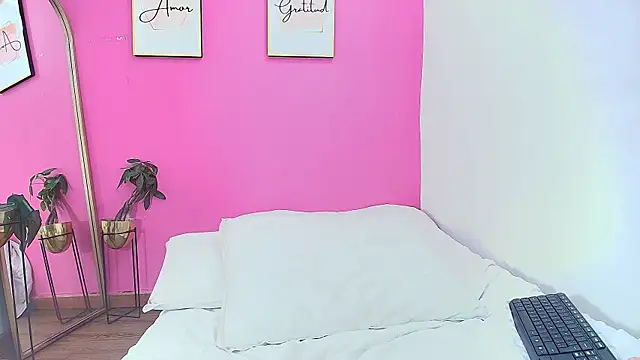 littleebonymommy online show from March 15, 2025, 8:26 am