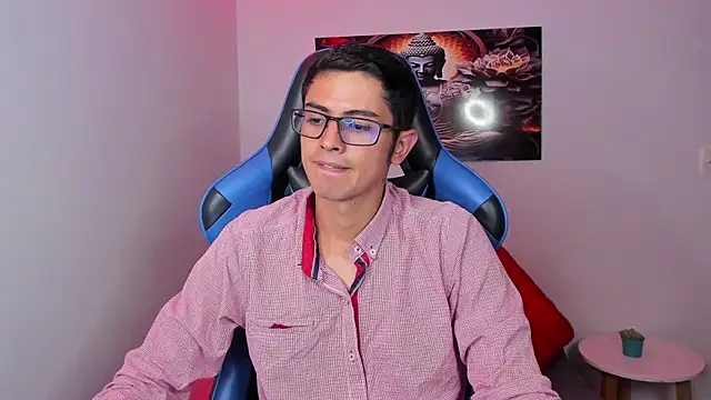 Snapshot of Ethan_Sai___ chatting on February 27, 2025, 1:30 am Ethan Sai online show from February 27, 2025, 1:30 am