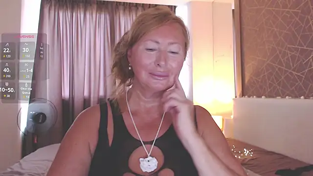Snapshot of _Monika_sun_ chatting on May 21, 2026, 2:09 am Monika sun online show from May 21, 2026, 2:09 am