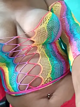 LuahSanthos online show from November 5, 2025, 10:29 am