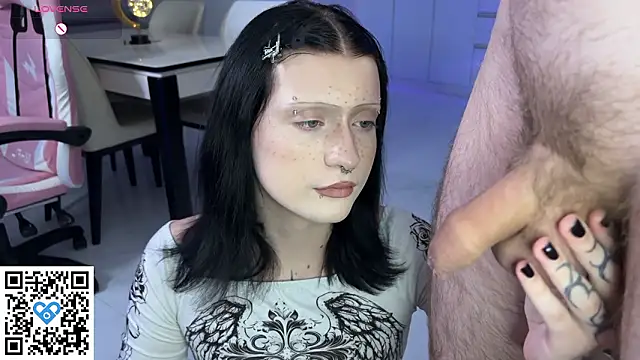 Snapshot of Vailyreb_ chatting on February 16, 2026, 3:38 am Vailyreb online show from February 16, 2026, 3:38 am