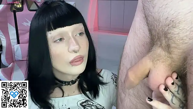 Snapshot of Vailyreb_ chatting on February 3, 2026, 2:55 pm Vailyreb online show from February 3, 2026, 2:55 pm