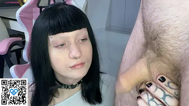 Snapshot of Vailyreb_ chatting on February 4, 2026, 6:25 pm Vailyreb online show from February 4, 2026, 6:25 pm