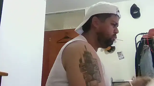 Snapshot of GABRIELGARCIA1313 chatting on June 20, 2026, 9:09 pm GABRIELGARCIA1313 online show from June 20, 2026, 9:09 pm