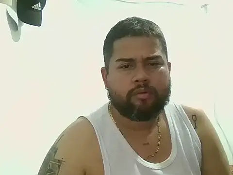 GABRIELGARCIA1313 online show from February 2, 2026, 2:32 am