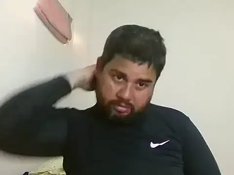 GABRIELGARCIA1313 online show from June 10, 2026, 10:22 pm