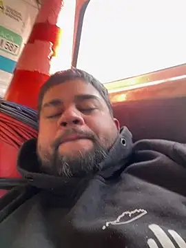 Snapshot of GABRIELGARCIA1313 chatting on June 25, 2026, 12:32 pm GABRIELGARCIA1313 online show from June 25, 2026, 12:32 pm