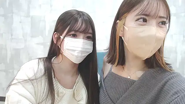 LOVE MOMO LOVE online show from January 25, 2025, 11:44 am