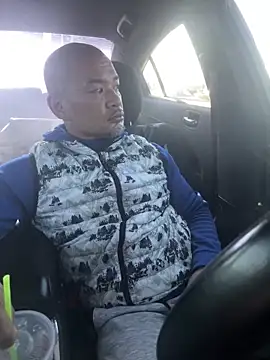 EatMyCake831 online show from November 2, 2025, 6:35 pm