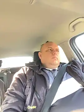 Snapshot of BigromeoXX chatting on November 21, 2025, 12:04 pm BigromeoXX online show from November 21, 2025, 12:04 pm