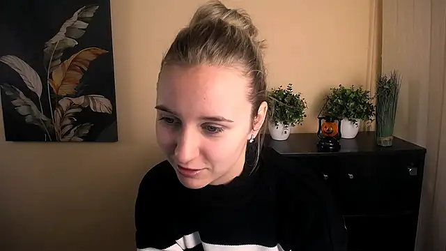 Snapshot of _Nicole_new chatting on October 30, 2025, 9:29 am Nicole new online show from October 30, 2025, 9:29 am