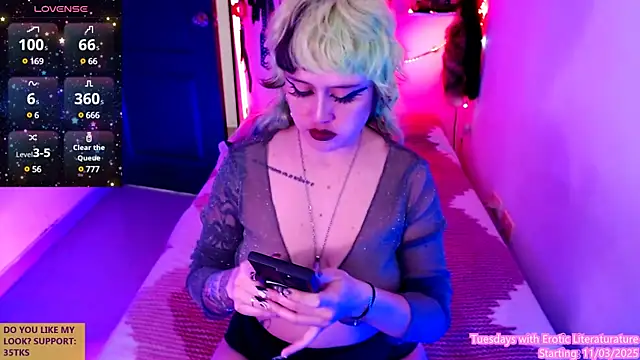 Snapshot of rosse_ivy chatting on March 2, 2025, 8:25 pm rosse ivy online show from March 2, 2025, 8:25 pm