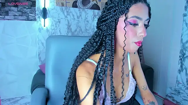 Queen Cuarxxo online show from March 1, 2026, 12:10 am