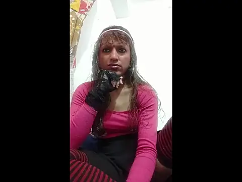 Snapshot of MmmMonikaBabie chatting on June 1, 2026, 3:11 pm MmmMonikaBabie online show from June 1, 2026, 3:11 pm