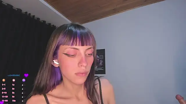 MiaGoth  online show from September 11, 2025, 2:33 am